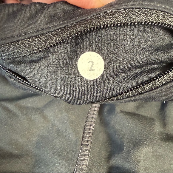 Lululemon Black Shorts Size 2 - Picture 5 of 5